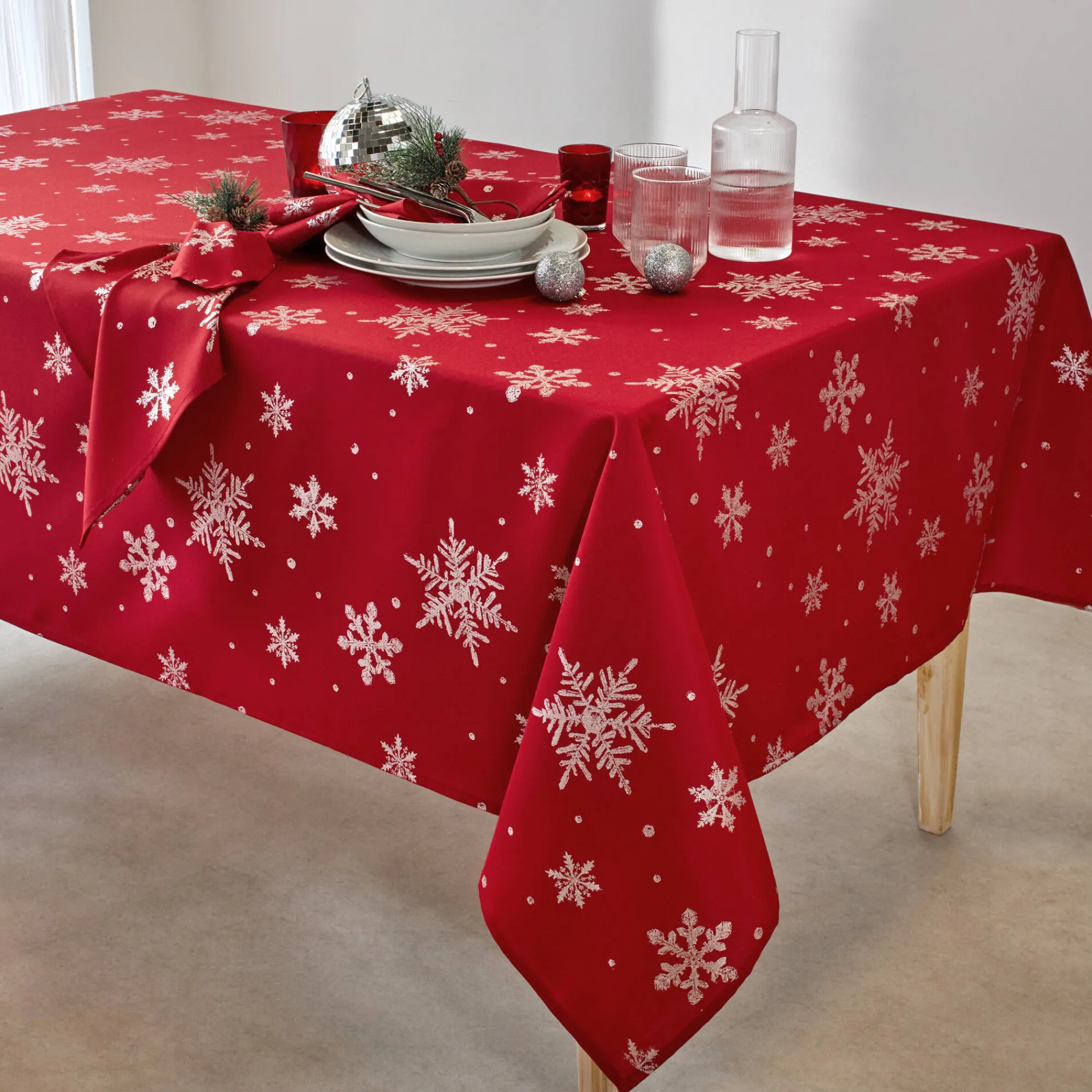 Feesttafel|Tafellaken En Tafelloper<Blancheporte Tafellaken bedrukt met zilverkleurige sneeuwvlokken rood / zilverkleurig