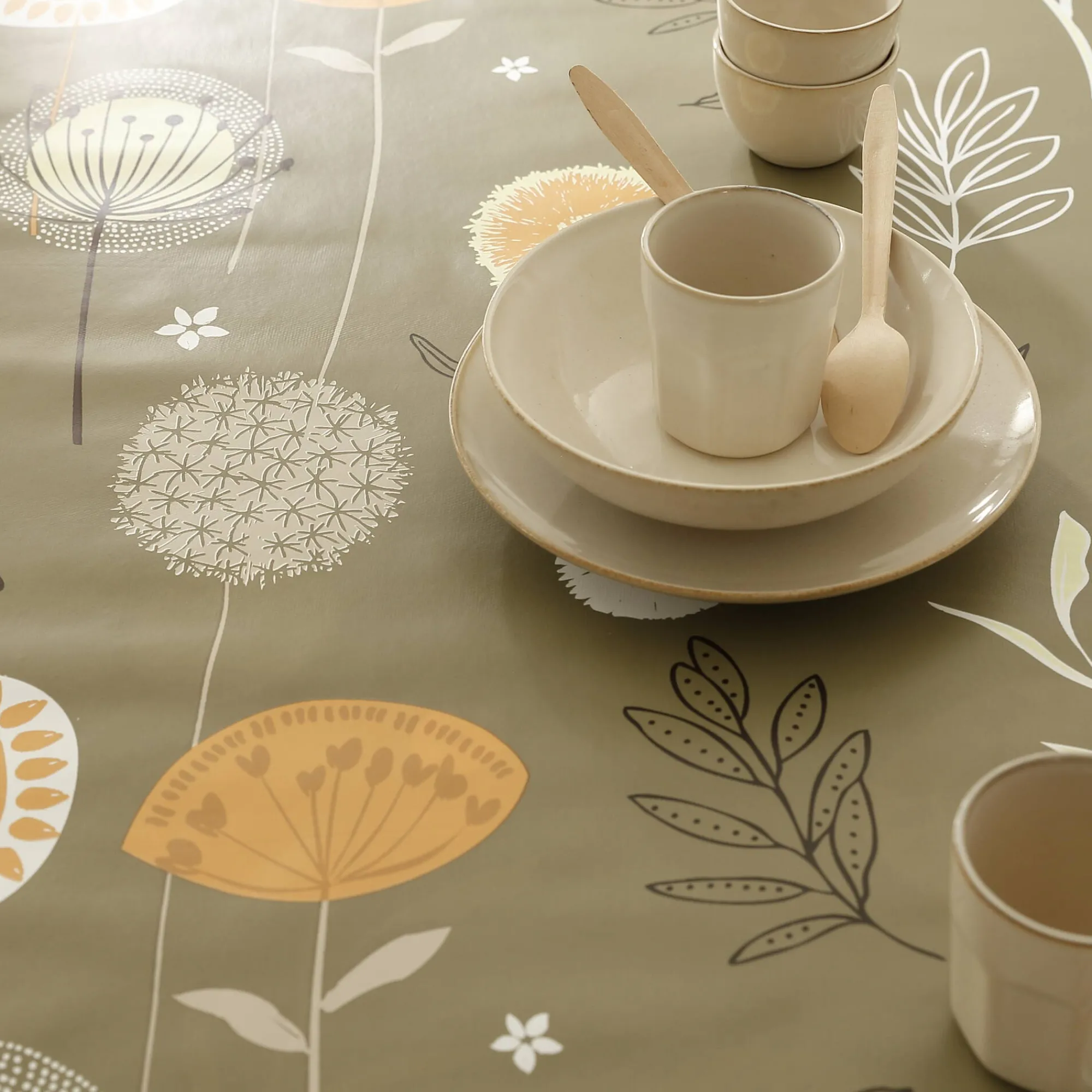 Tafelkleed<Blancheporte Tafellaken in toile cirée met paardenbloemmotief groen