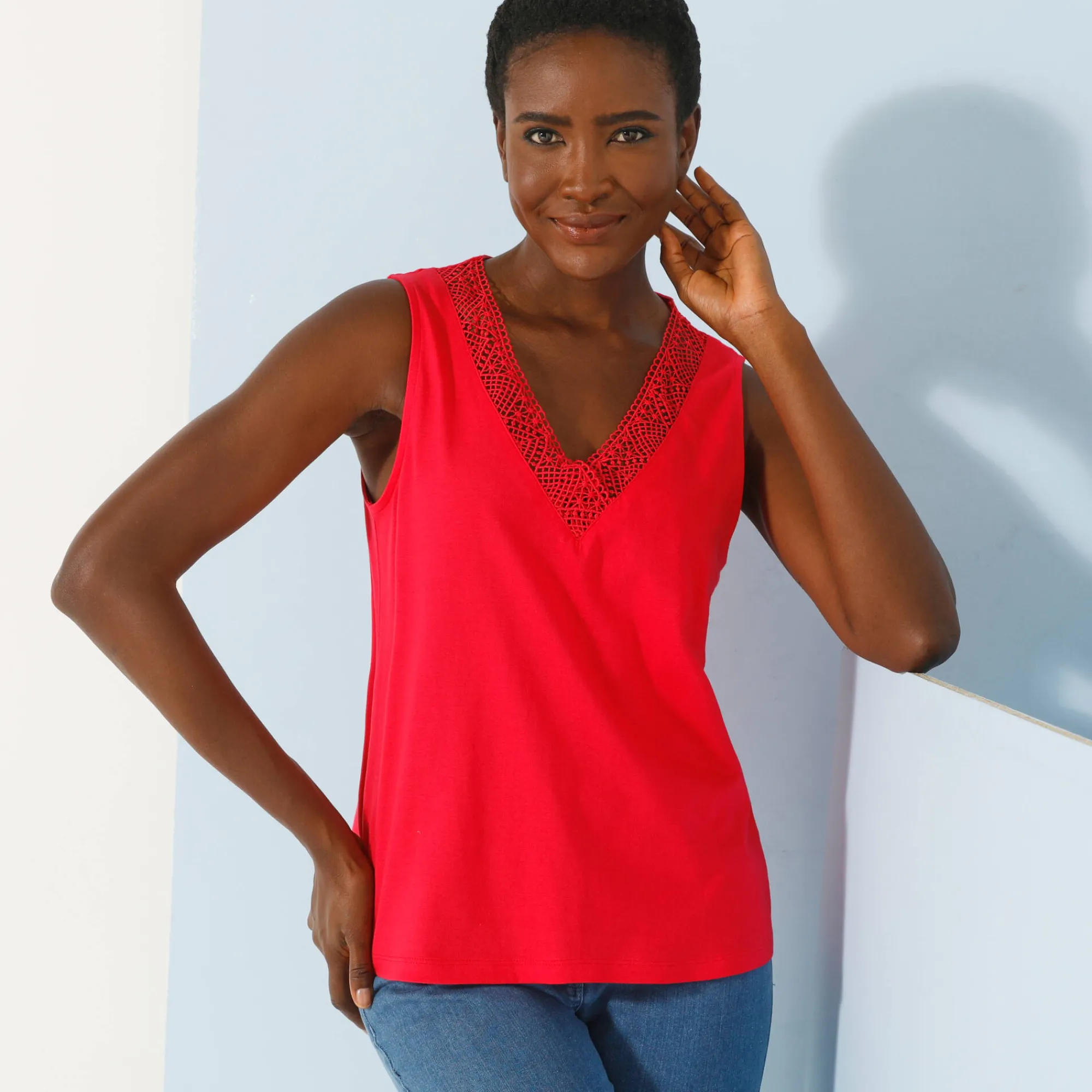 T-Shirt En Topje<Blancheporte Topje met V-hals in kant framboos