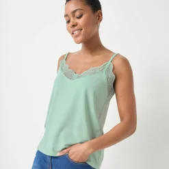 T-Shirt En Topje<Blancheporte Topje met V-hals in kant, verstelbare bandjes amandel groen