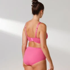 Beha<Confidence Lingerie Triangelbeha in geborduurde stretchtule Batlow - zonder beugels roze