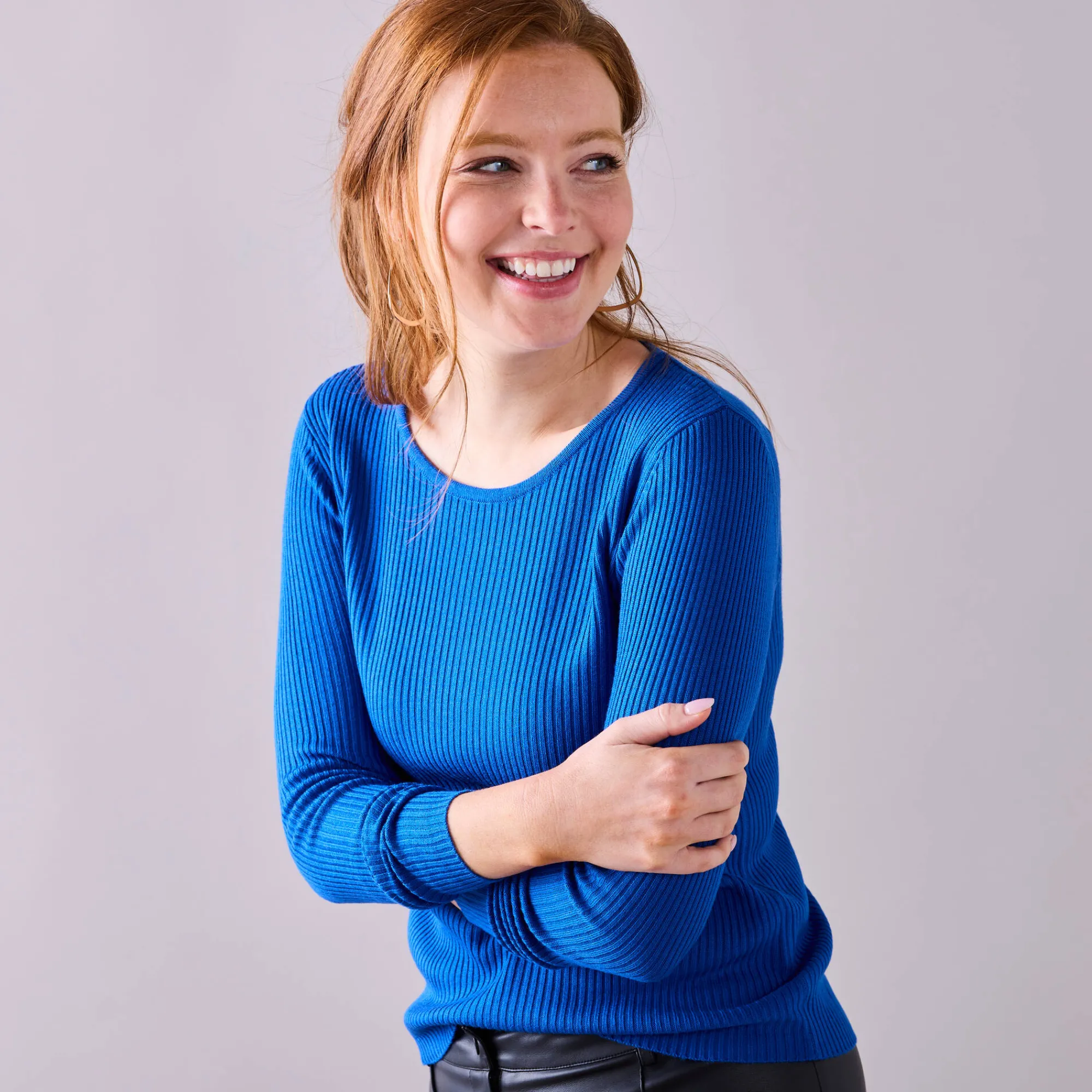 Trui En Vest<Blancheporte Trui in ribtricot met ronde hals felblauw