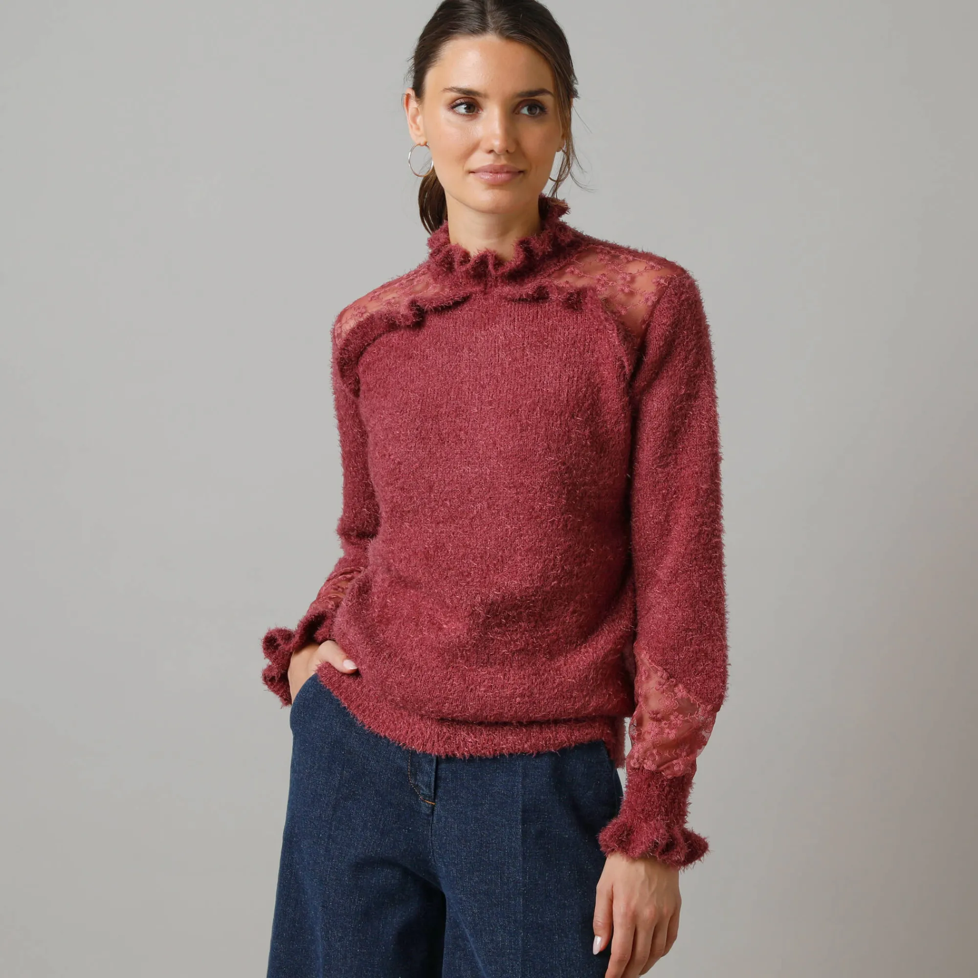 Trui En Vest<Lora Zellini Trui met opstaande ruchekraag, harig tricot en geborduurde tule vijgenkleur