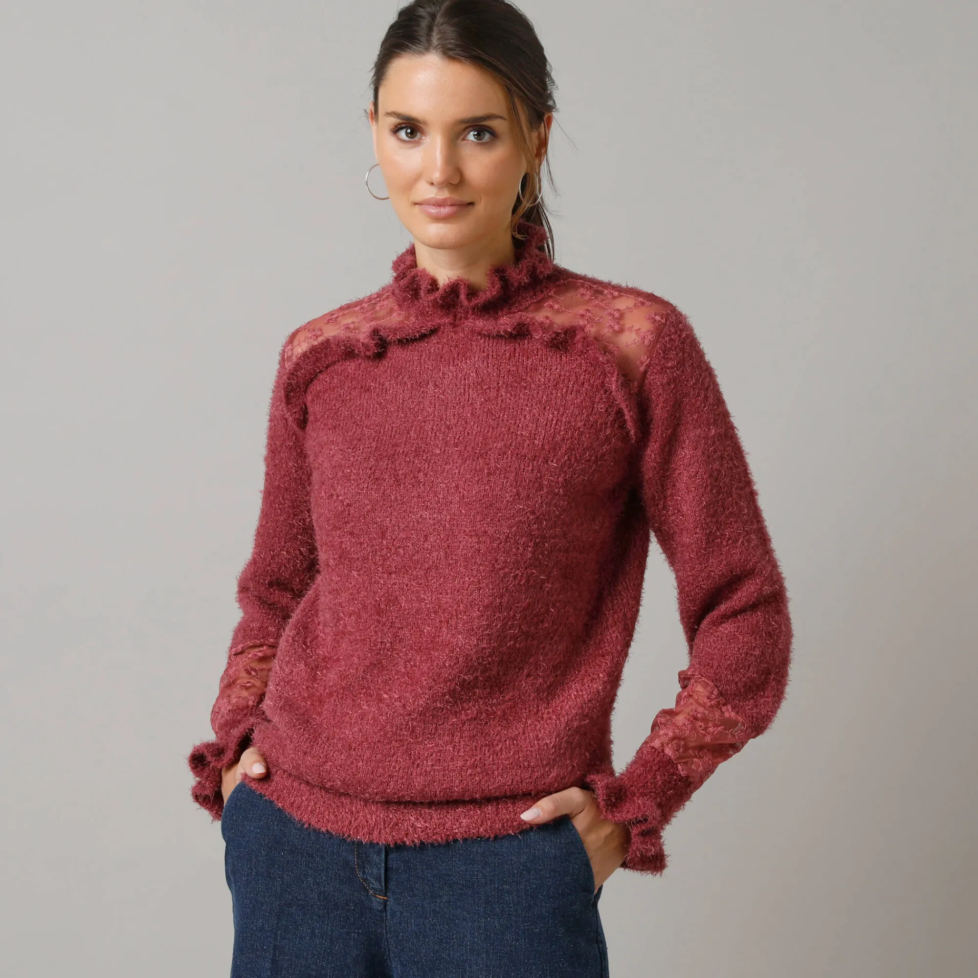 Trui En Vest<Lora Zellini Trui met opstaande ruchekraag, harig tricot en geborduurde tule vijgenkleur