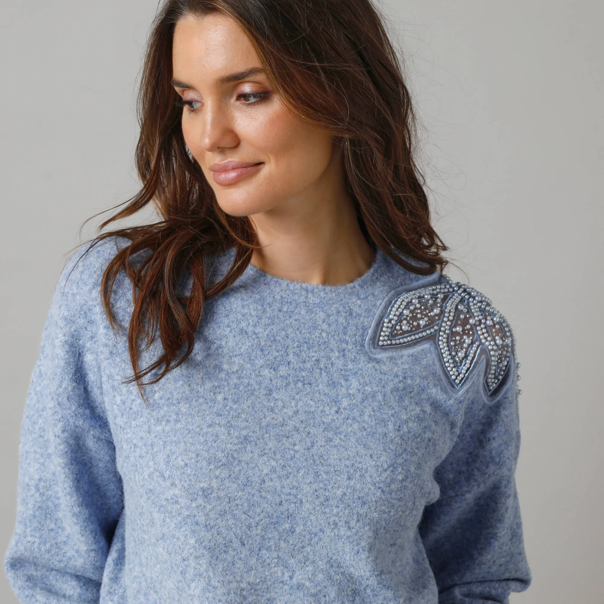 Trui En Vest<Lora Zellini Trui met ronde hals in wolmix, pasje met fantasieparels blauw