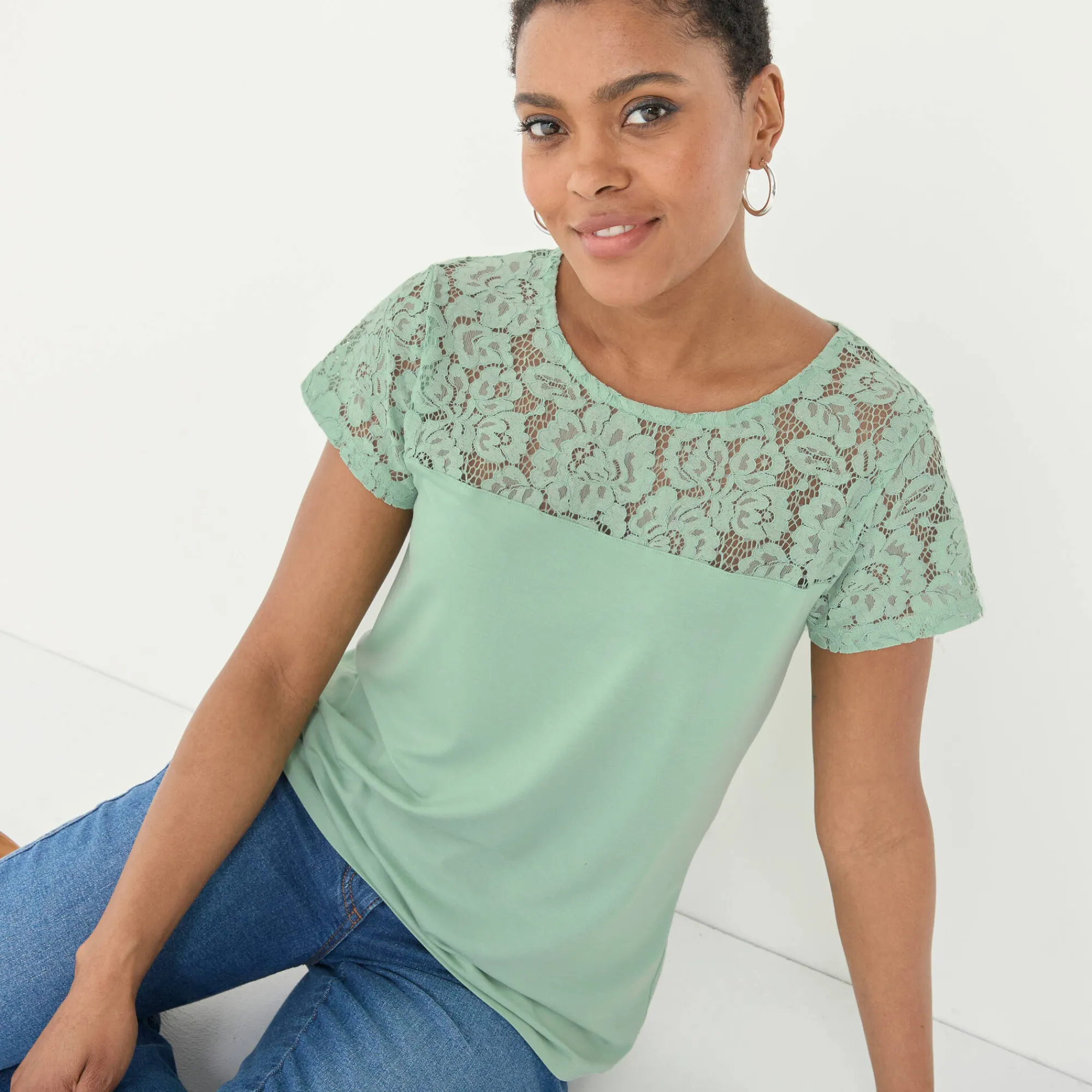 T-Shirt En Topje<Blancheporte T-shirt met korte mouwen in kant amandel groen