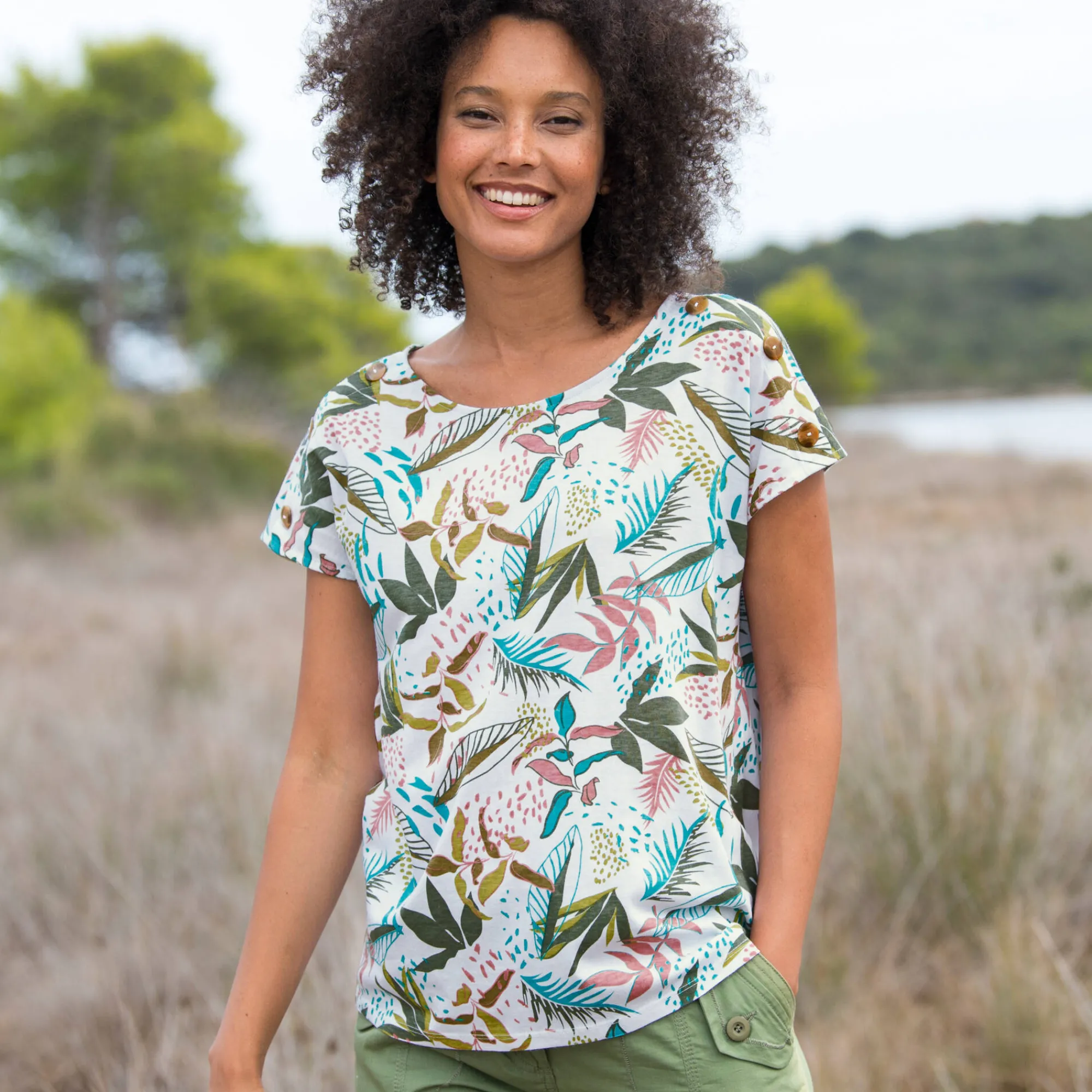 T-Shirt En Topje<Blancheporte T-shirt met ronde hals en tropische print wit / kaki