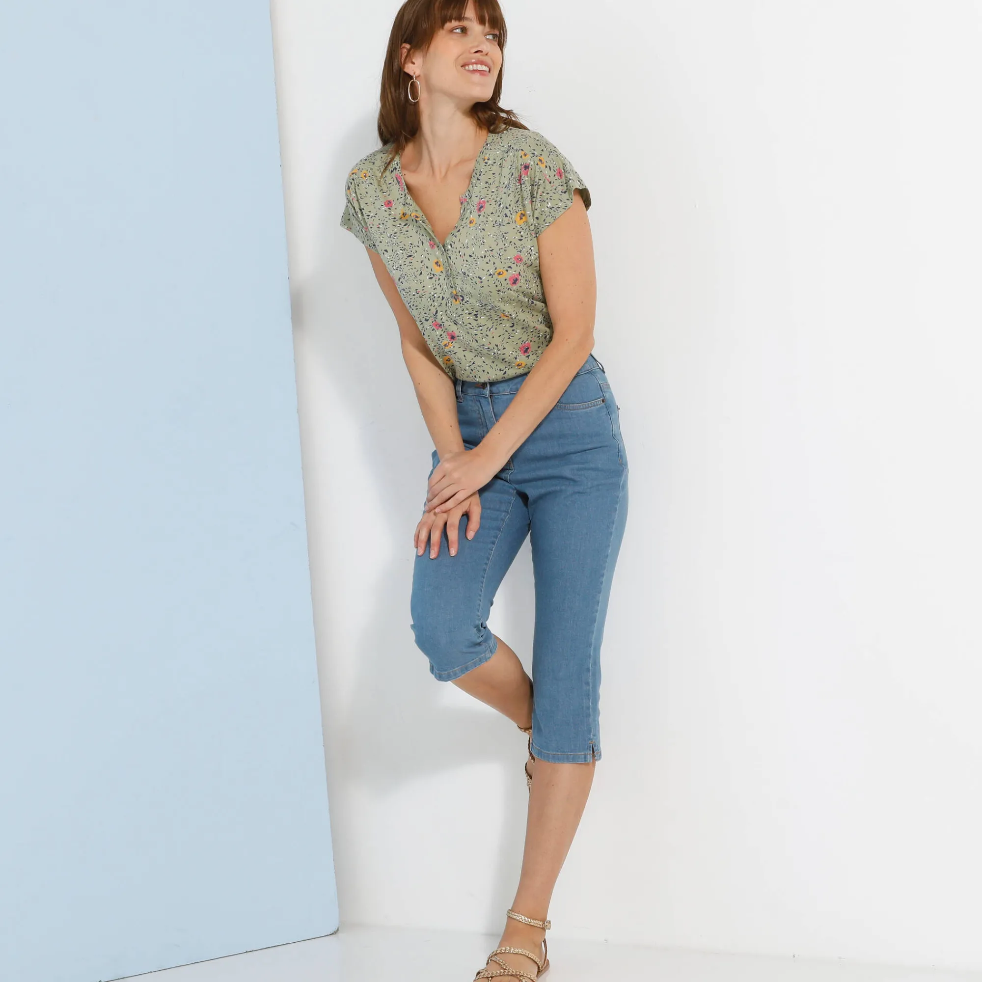 T-Shirt En Topje<Blancheporte T-shirt met Tunesische hals en korte mouwen, bedrukt kaki