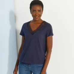 T-Shirt En Topje<Blancheporte T-shirt met V-hals in kant marine
