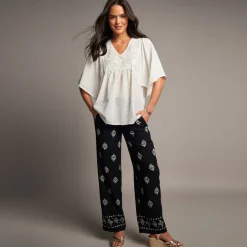 Bloes En Tuniek<Blancheporte Tuniek met gevoerd fantasiefrontje, kimonomouwen ecru