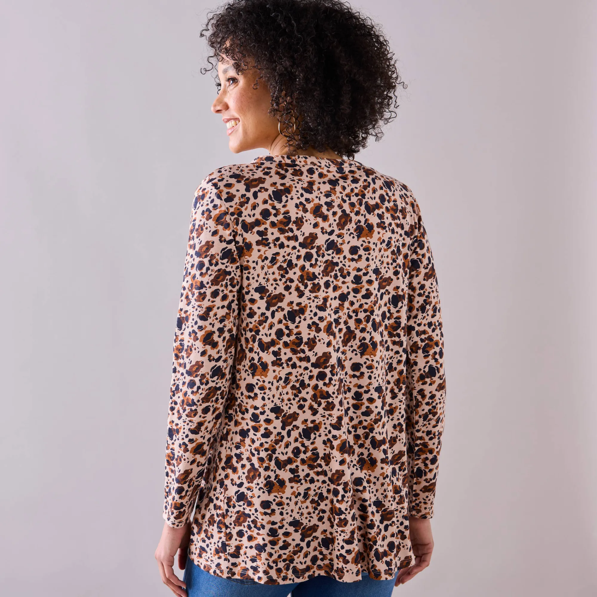 T-Shirt En Topje|Bloes En Tuniek<Blancheporte Tuniek met knoopkraag en dierenhuidprint beige / marine