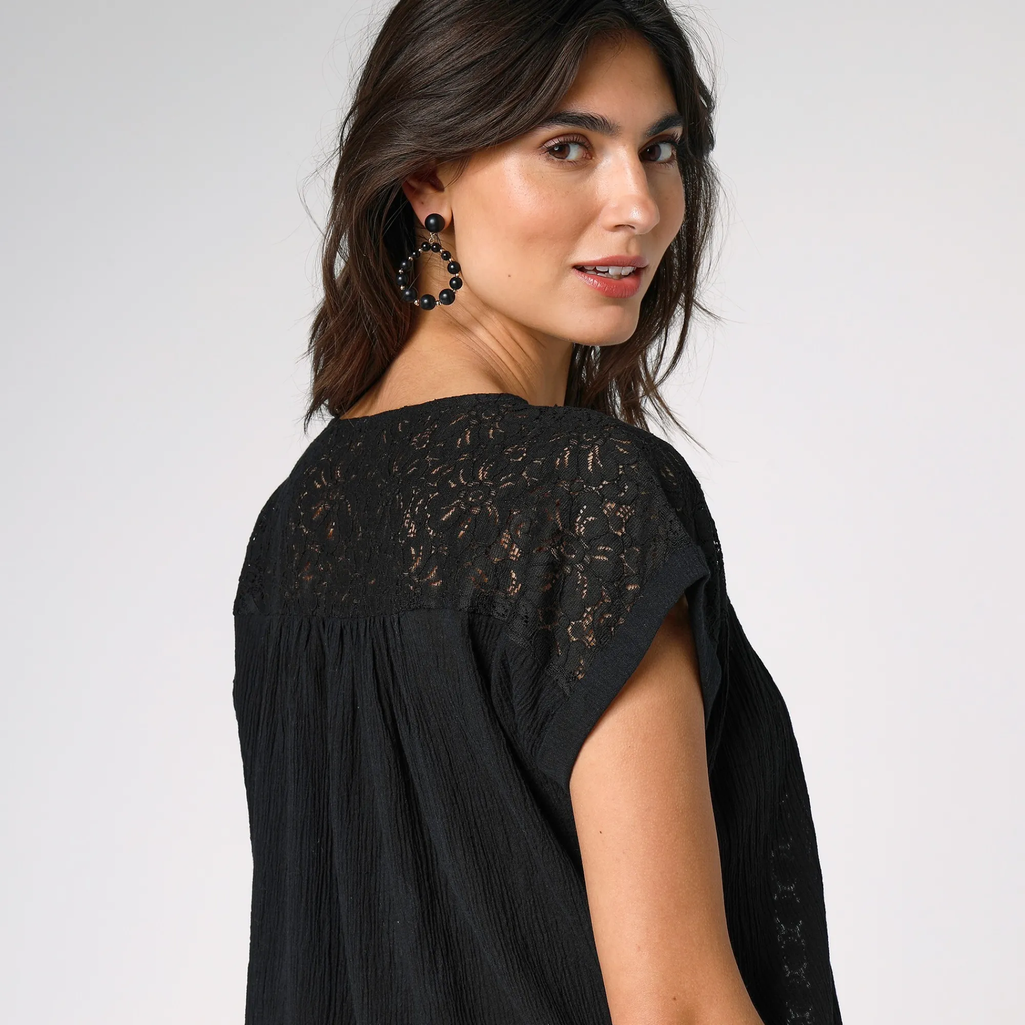 Bloes En Tuniek<Blancheporte Tuniek met macramé, in katoencrêpe zwart