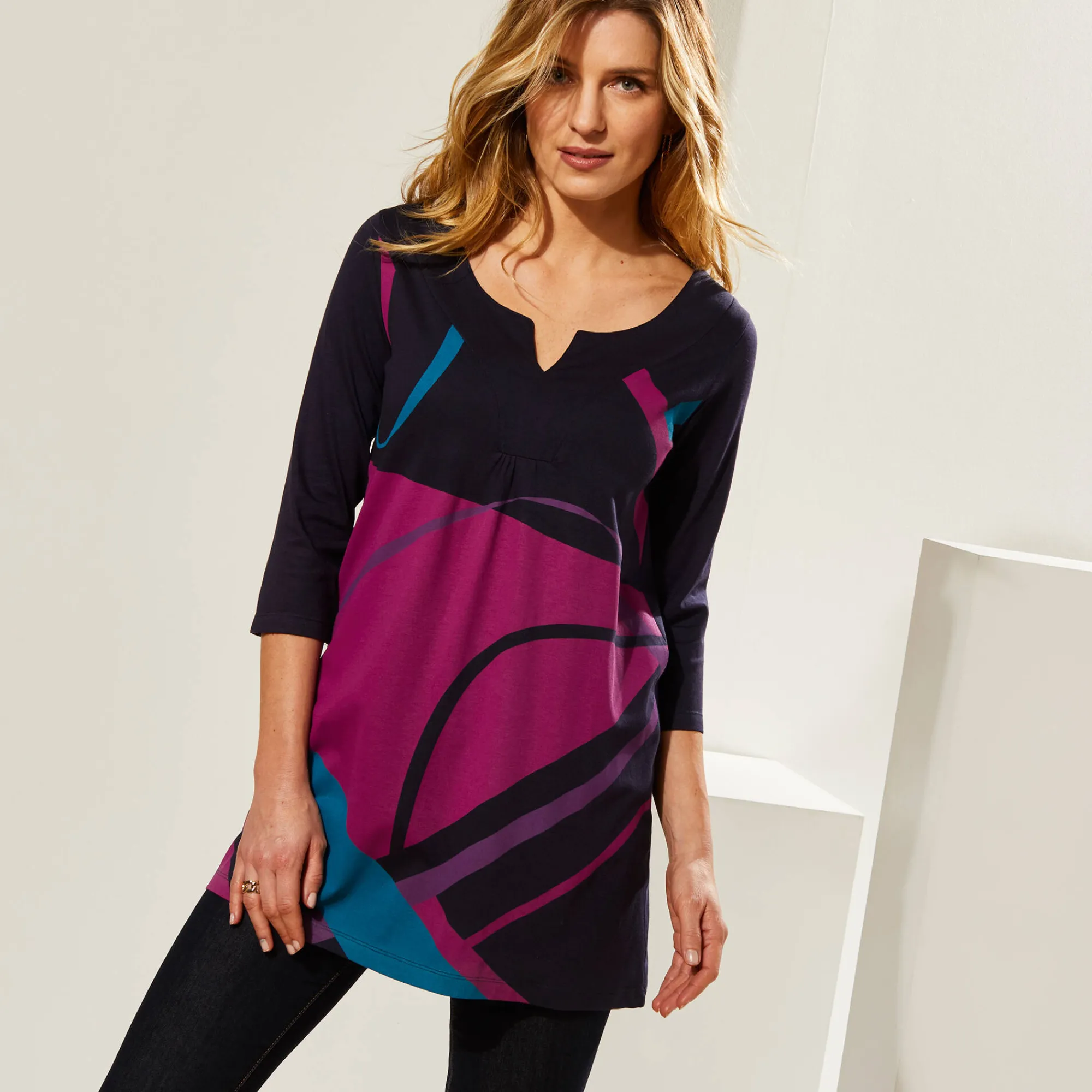 T-Shirt En Topje|Bloes En Tuniek<Blancheporte Tuniek met V-hals en grafische print marine / violine