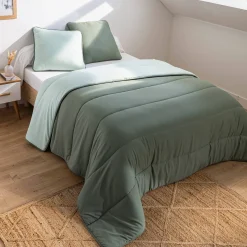 Dekbed<Blancheporte Tweekleurig dekbed in microvezel 500 g/m2 eucalyptus / amandelgroen