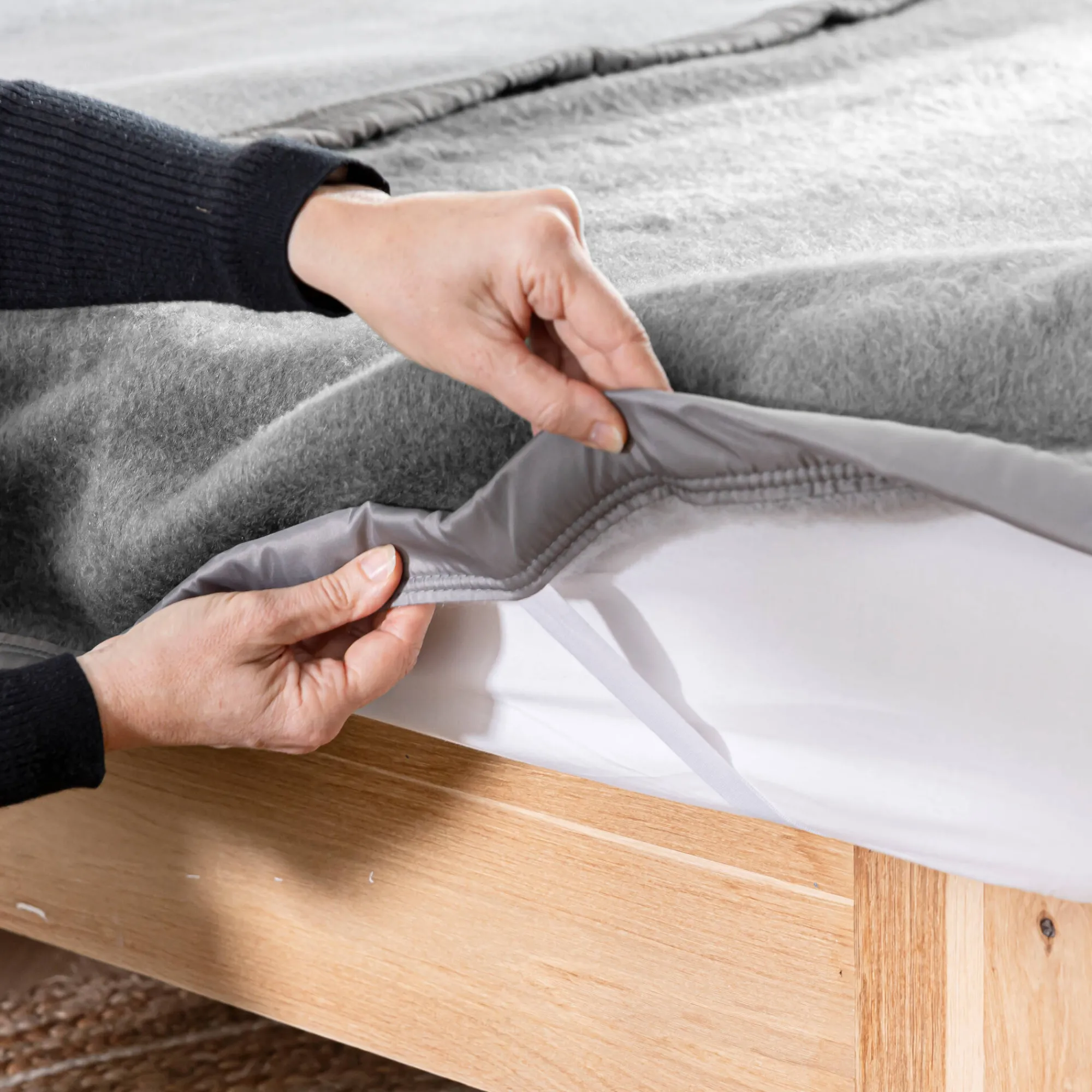 Deken<Blancheporte Tweekleurig deken Courtelle® in halfhoesmodel 420 g/m² donkergrijs