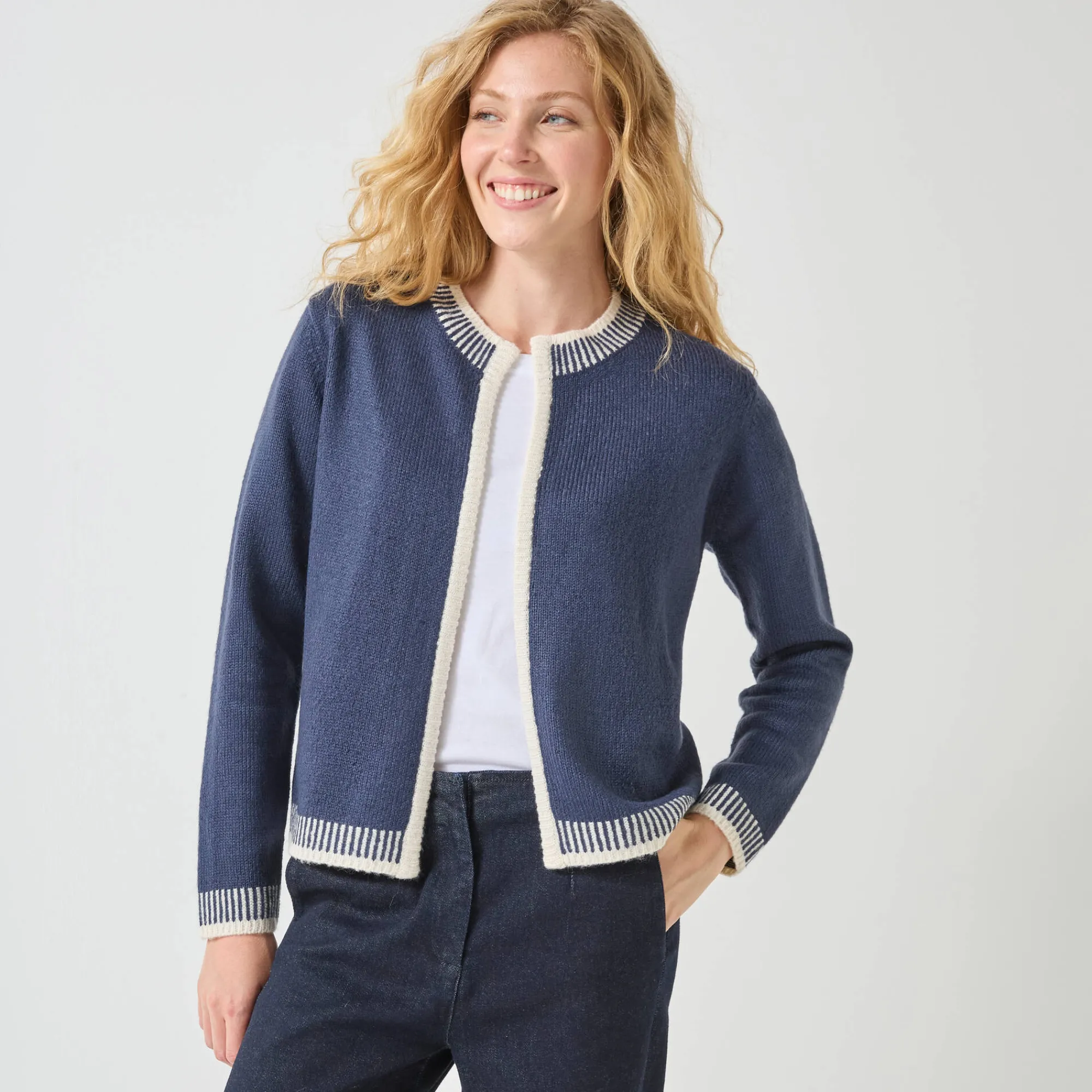 Trui En Vest<Blancheporte Tweekleurige cardigan, ronde hals marine / ecru