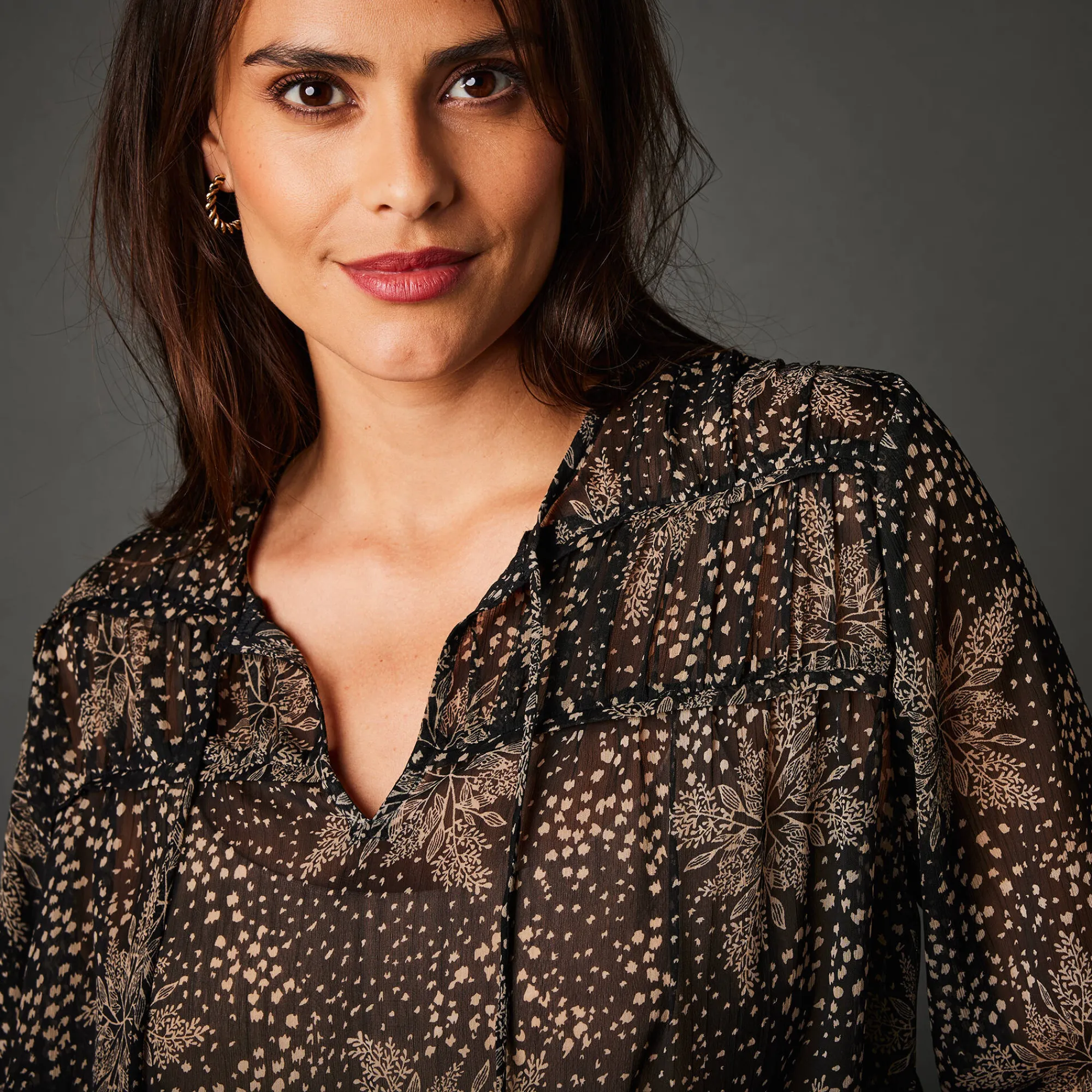 Bloes En Tuniek<Blancheporte Tweekleurige, soepele bloes in voile met minimalistische print zwart / grijsbeige