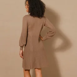 Jurk<Blancheporte Uitlopende trui-jurk in patenttricot taupe