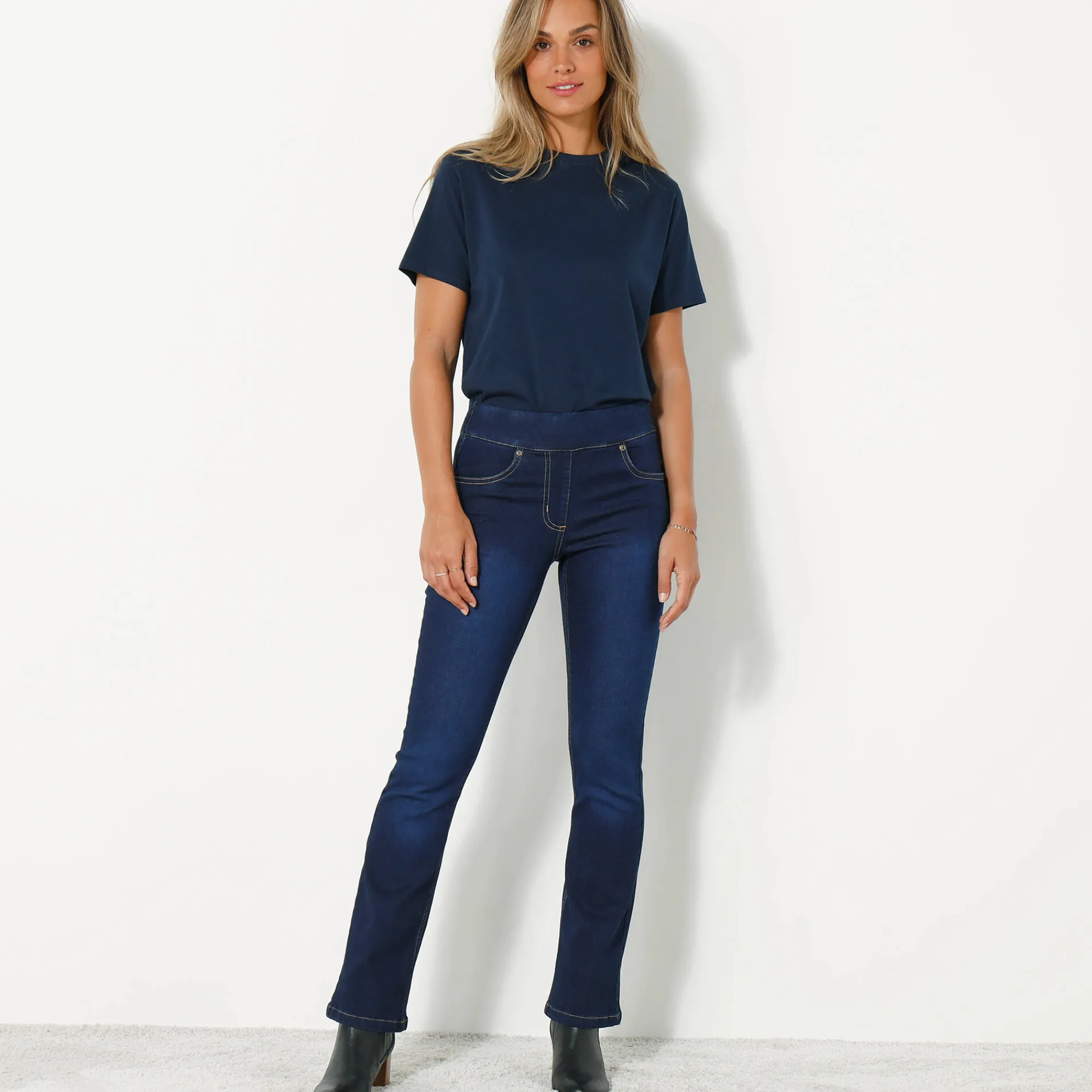 Jeans<Blancheporte Ultracomfortabele bootcutjeans, tricot met denimeffect, kleine lengte dark blue