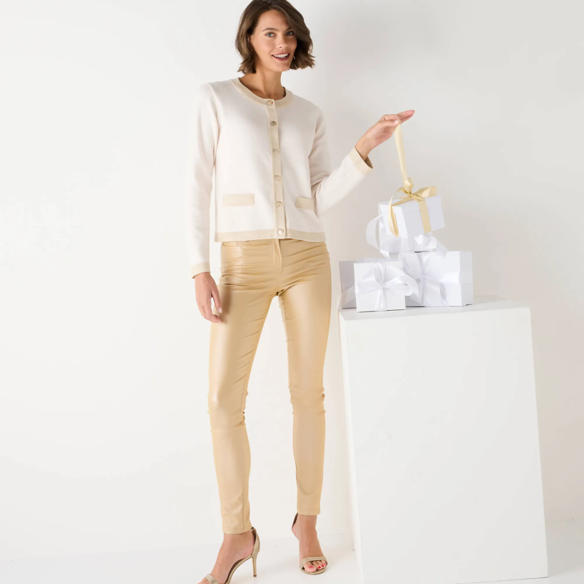 Feestoutfits Dames|Broek<Blancheporte Ultrarekbare, nauwsluitende broek met coating goudkleurig