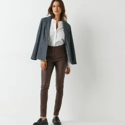 Broek<Blancheporte Ultrarekbare, nauwsluitende broek met coating chocolade