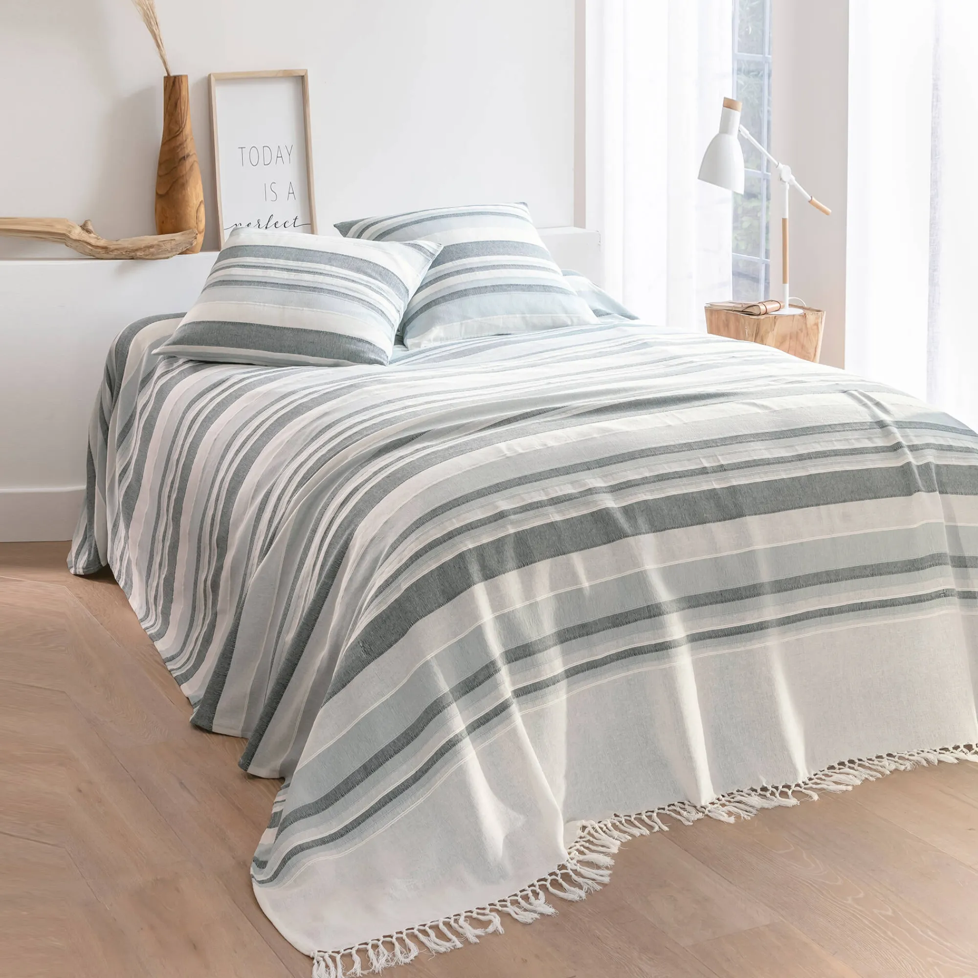 Zeildoekstof<Blancheporte Veelkleurig artisanaal geweven sprei of plaid parelgrijs
