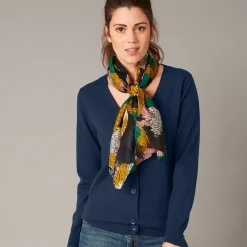 Trui En Vest<Colors&Co Vest in lamswol met V-hals en knoopsluiting marine