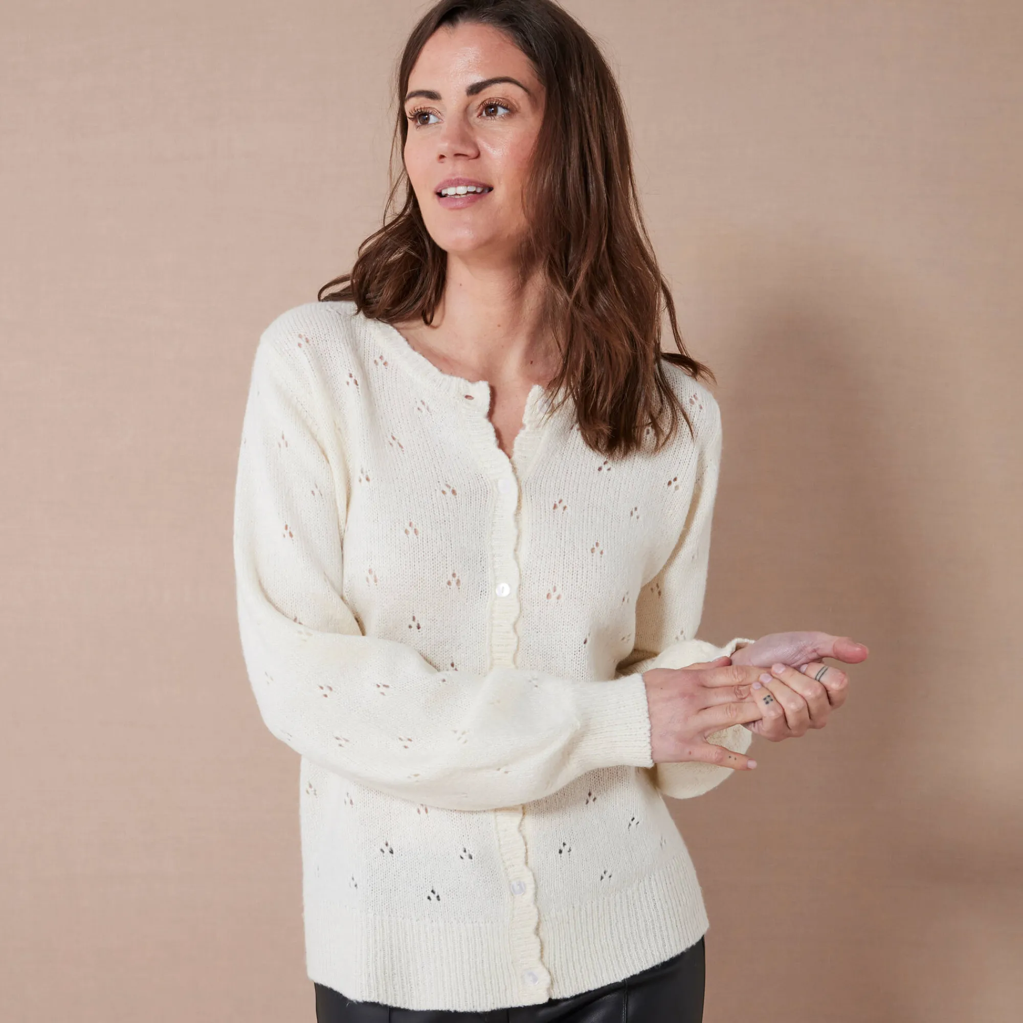 Trui En Vest<Blancheporte Vest met knoopsluiting en geschulpte afwerking, pointelletricot met mohairtouch ecru