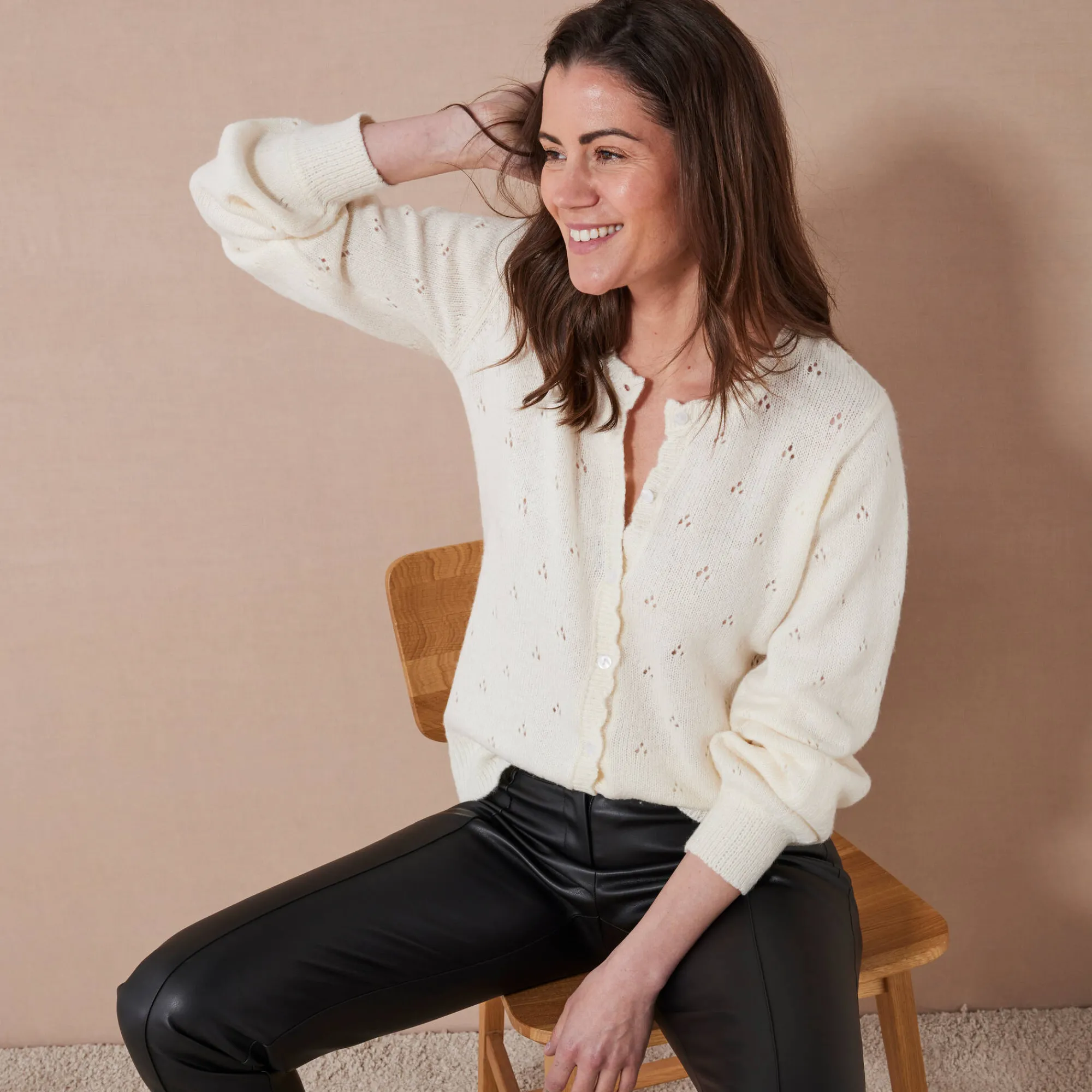 Trui En Vest<Blancheporte Vest met knoopsluiting en geschulpte afwerking, pointelletricot met mohairtouch ecru