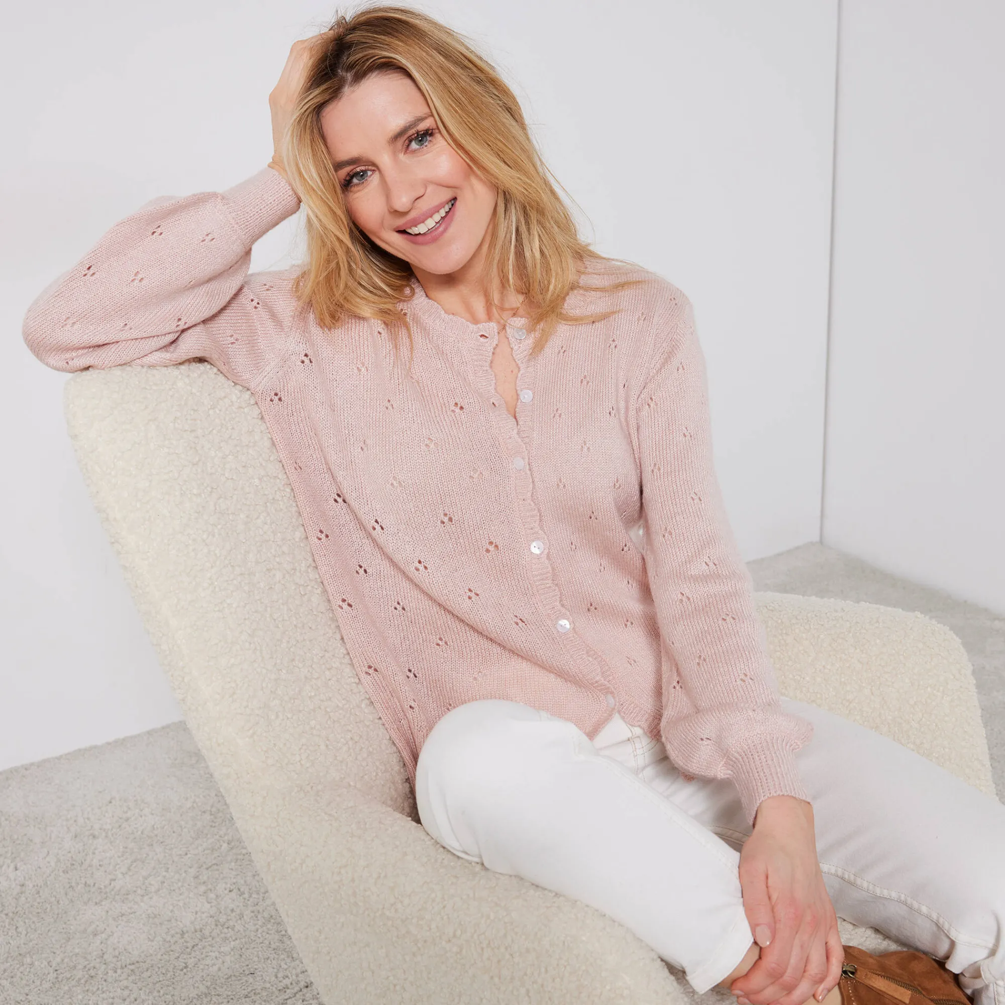 Trui En Vest<Blancheporte Vest met knoopsluiting en geschulpte afwerking, pointelletricot met mohairtouch poederroze