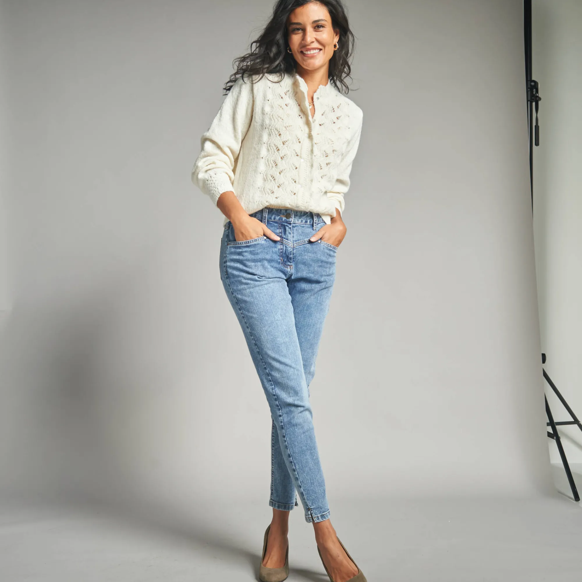 Trui En Vest<Lora Zellini Vest met knopen en opstaande kraag in fantasietricot ivoorkleur