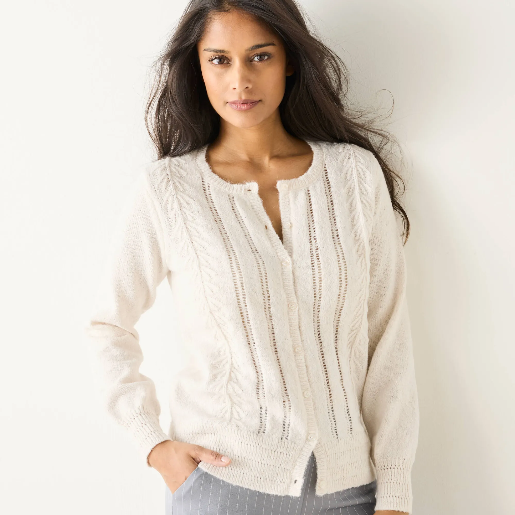 Trui En Vest<Blancheporte Vest met knopen en ronde hals, fantasietricot ecru
