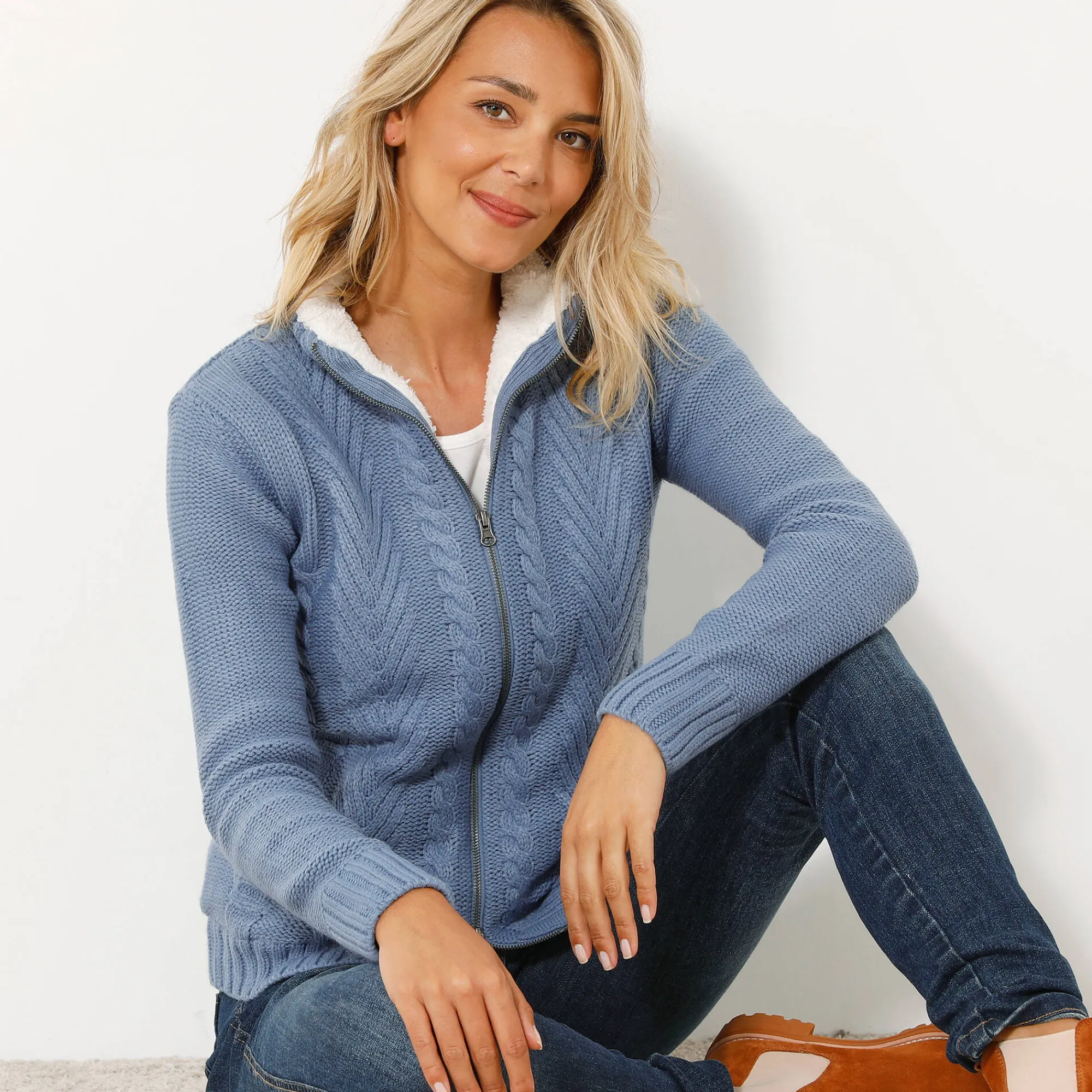 Trui En Vest<Blancheporte Vest met rits en kabelmotieven, gevoerd met pluchetricot grijsblauw