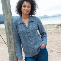 Trui En Vest<Blancheporte Vest met rits en polokraag, kabeltricot jeansblauw