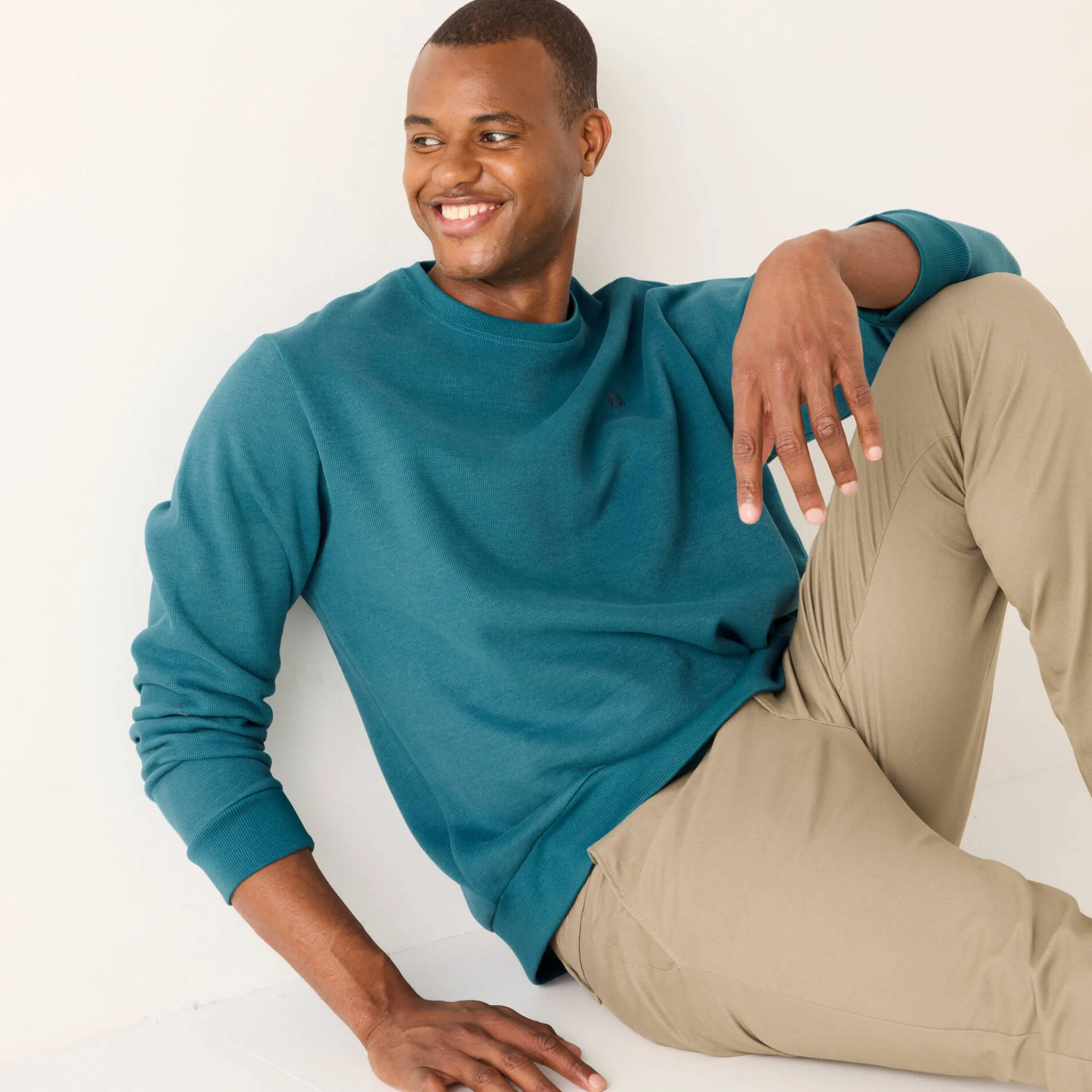 Sweater|Trui En Vest<Blancheporte Warme sweater met ronde hals, borduursel op de borst, in ribtricot oceaanblauw