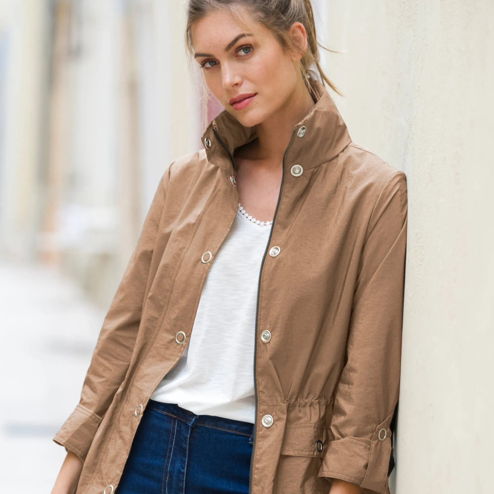 Parka En Donsjas<Blancheporte Waterafstotende parka met kap hazelnootbruin