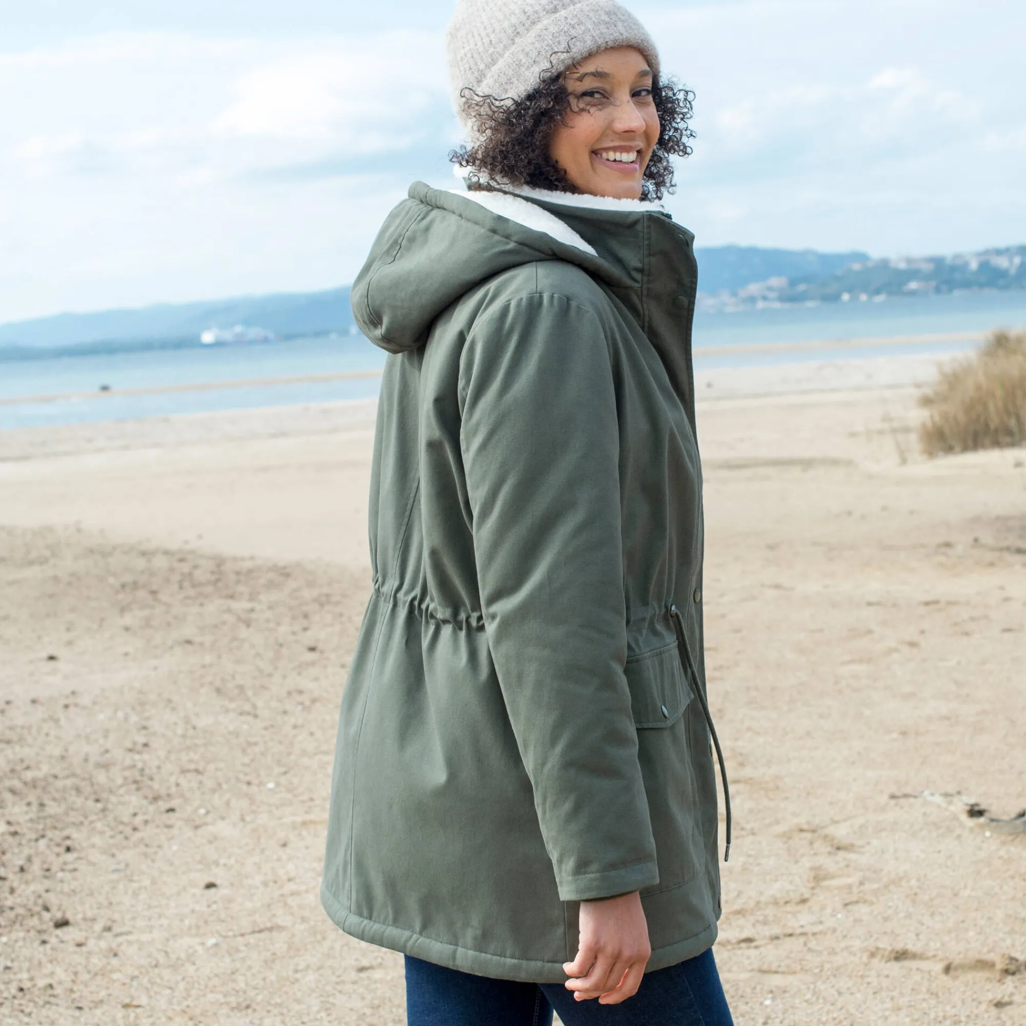 Parka En Donsjas<Blancheporte Waterafstotende parka met kap, voering van sherpafleece kaki