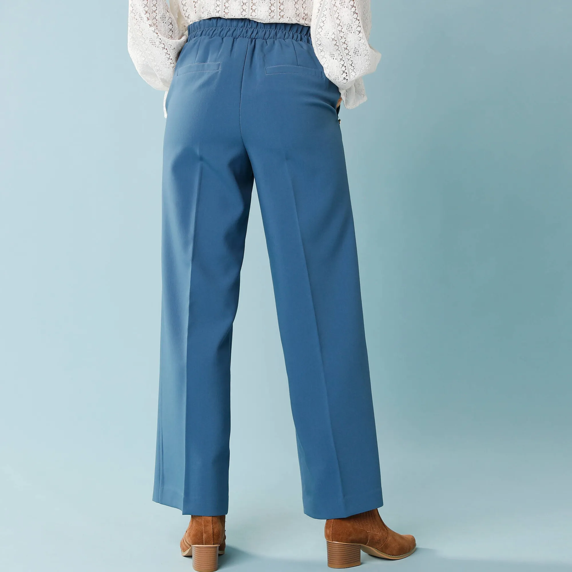 Broek<Blancheporte Wijde broek met hoge taille en knopen opzij, kleine lengtes blauw