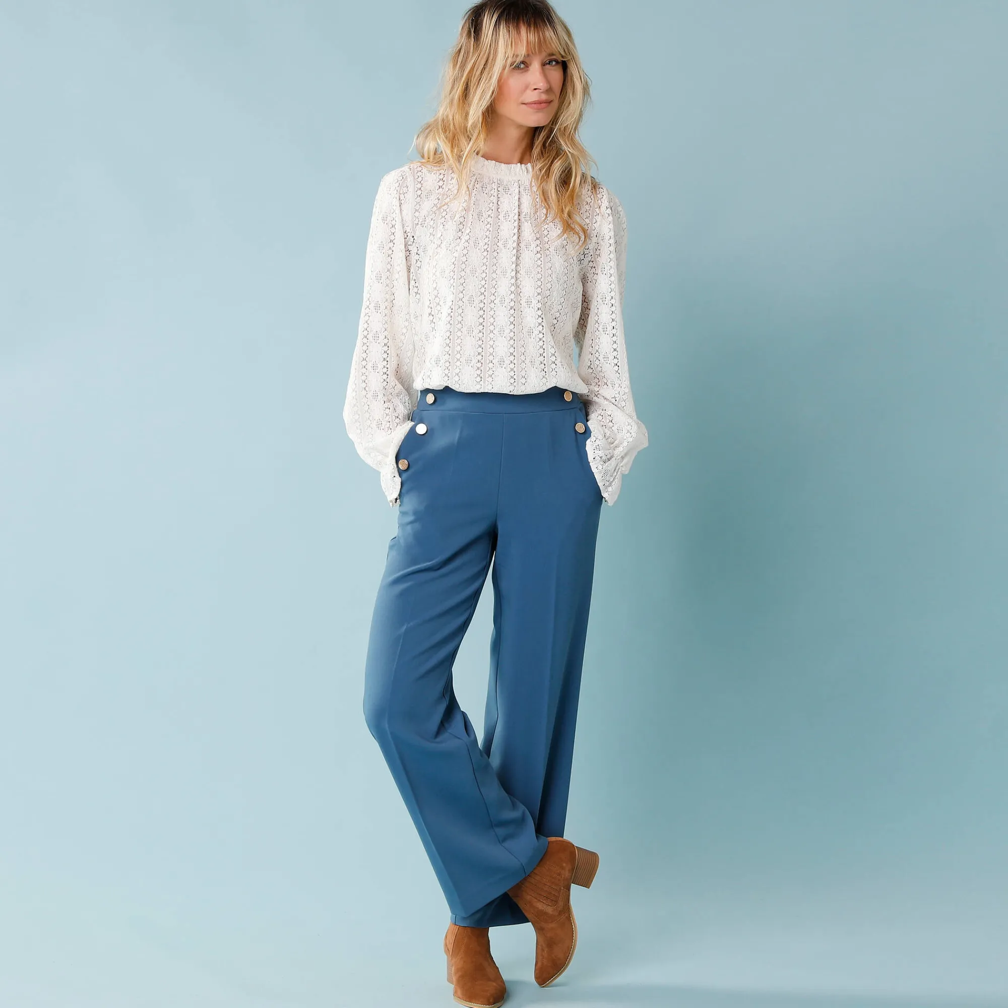Broek<Blancheporte Wijde broek met hoge taille en knopen opzij, kleine lengtes blauw